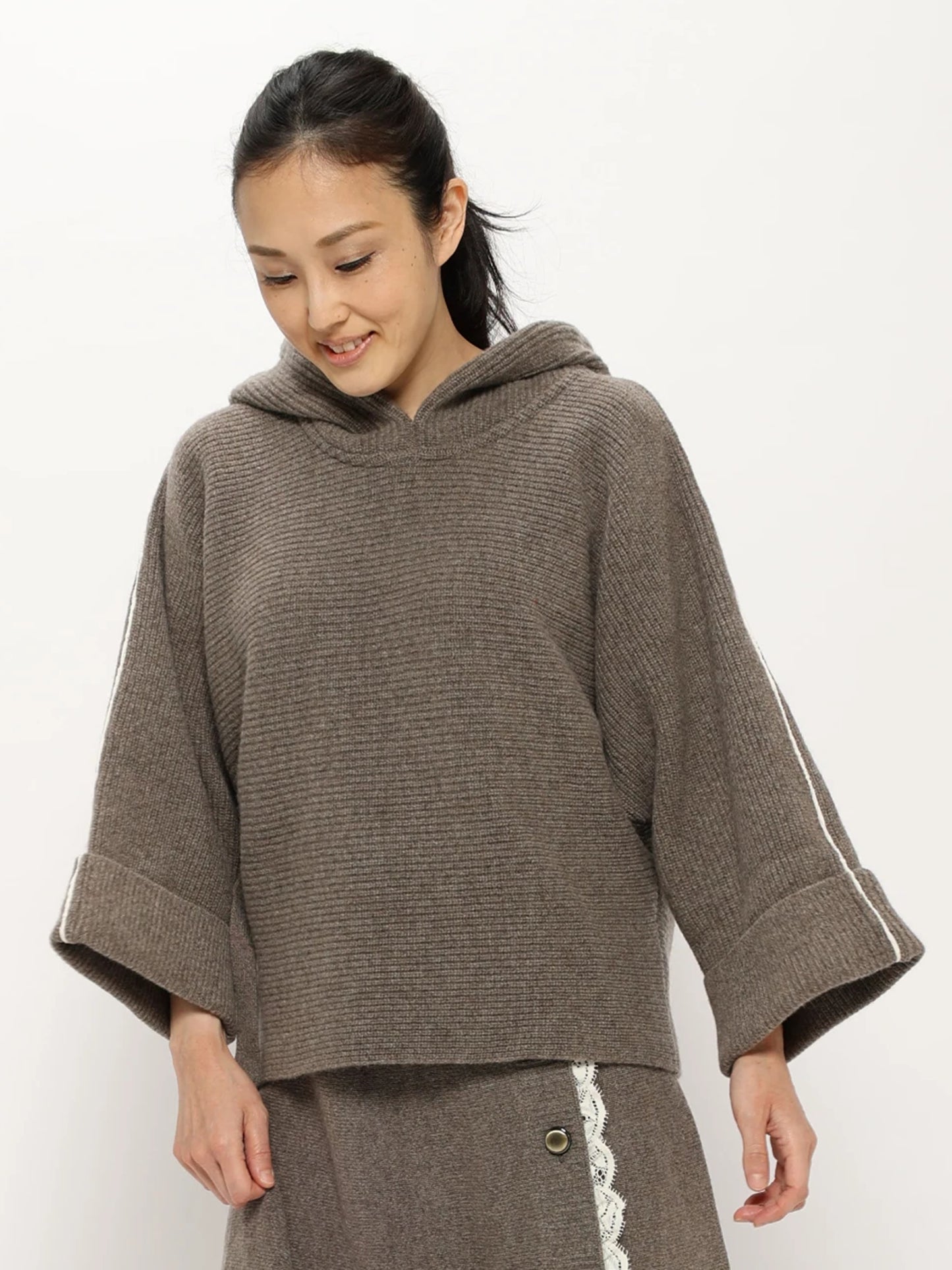 片畦ニットパーカー