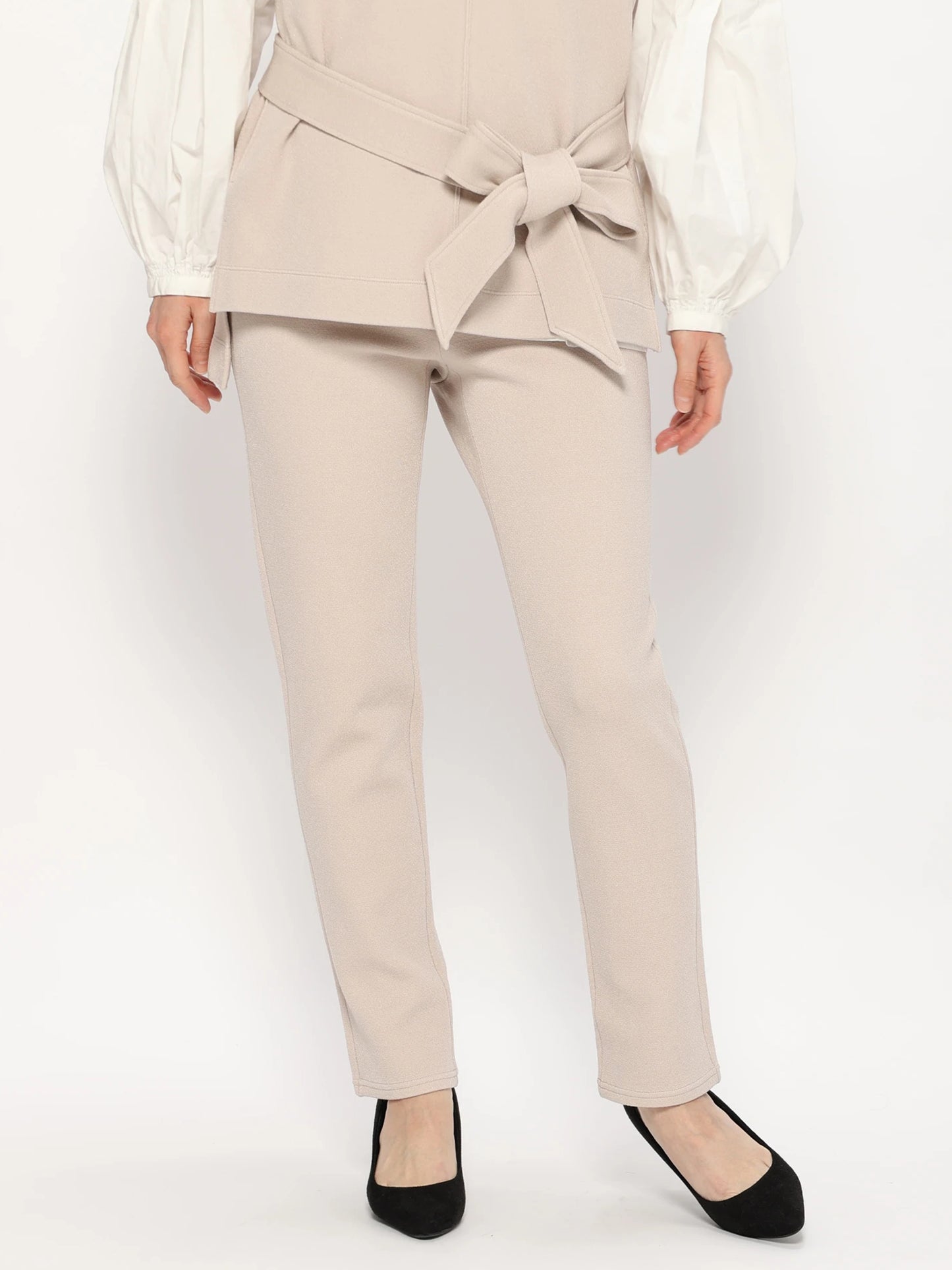 テーパードニットパンツ