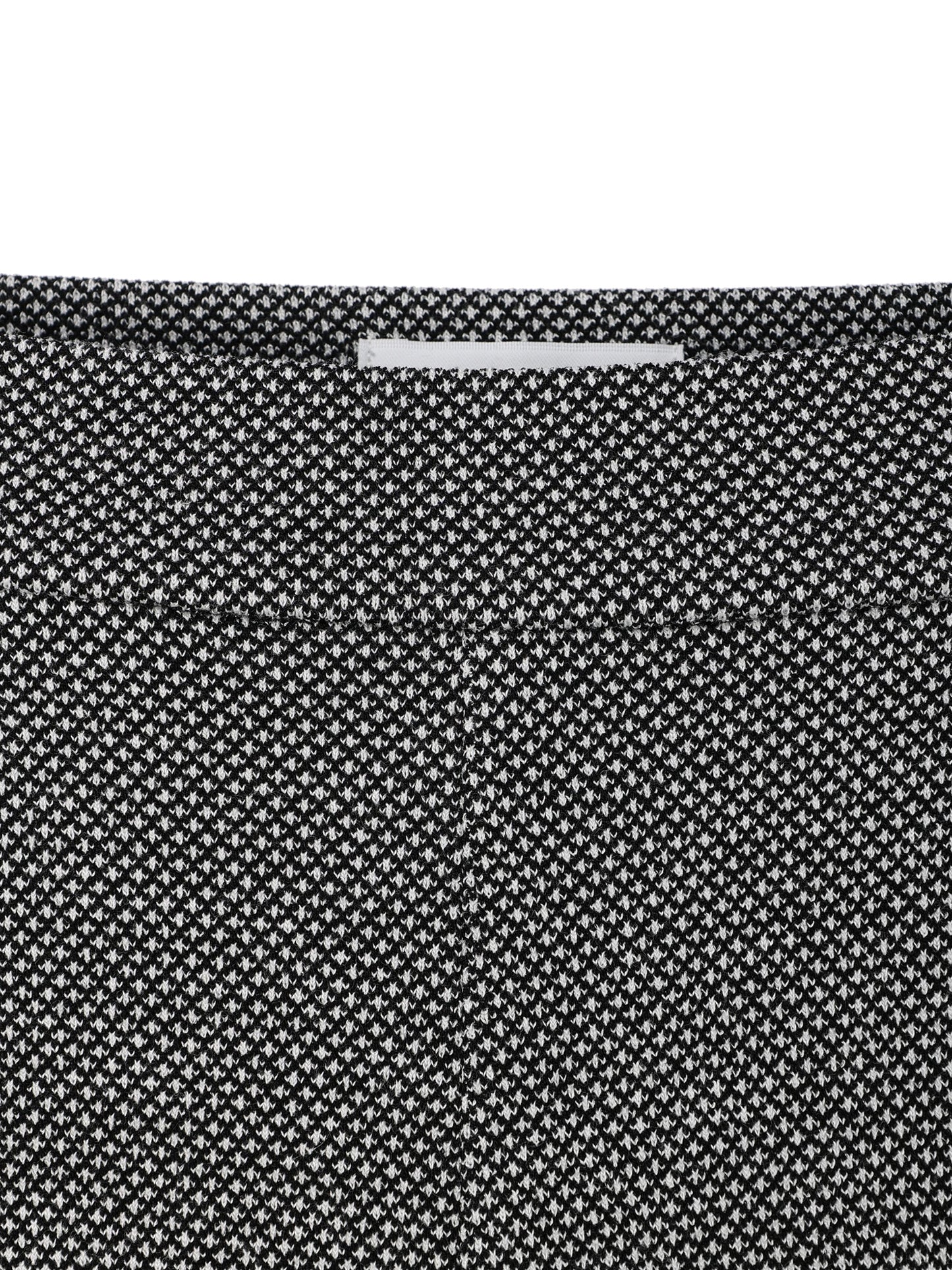 テーパードニットパンツ