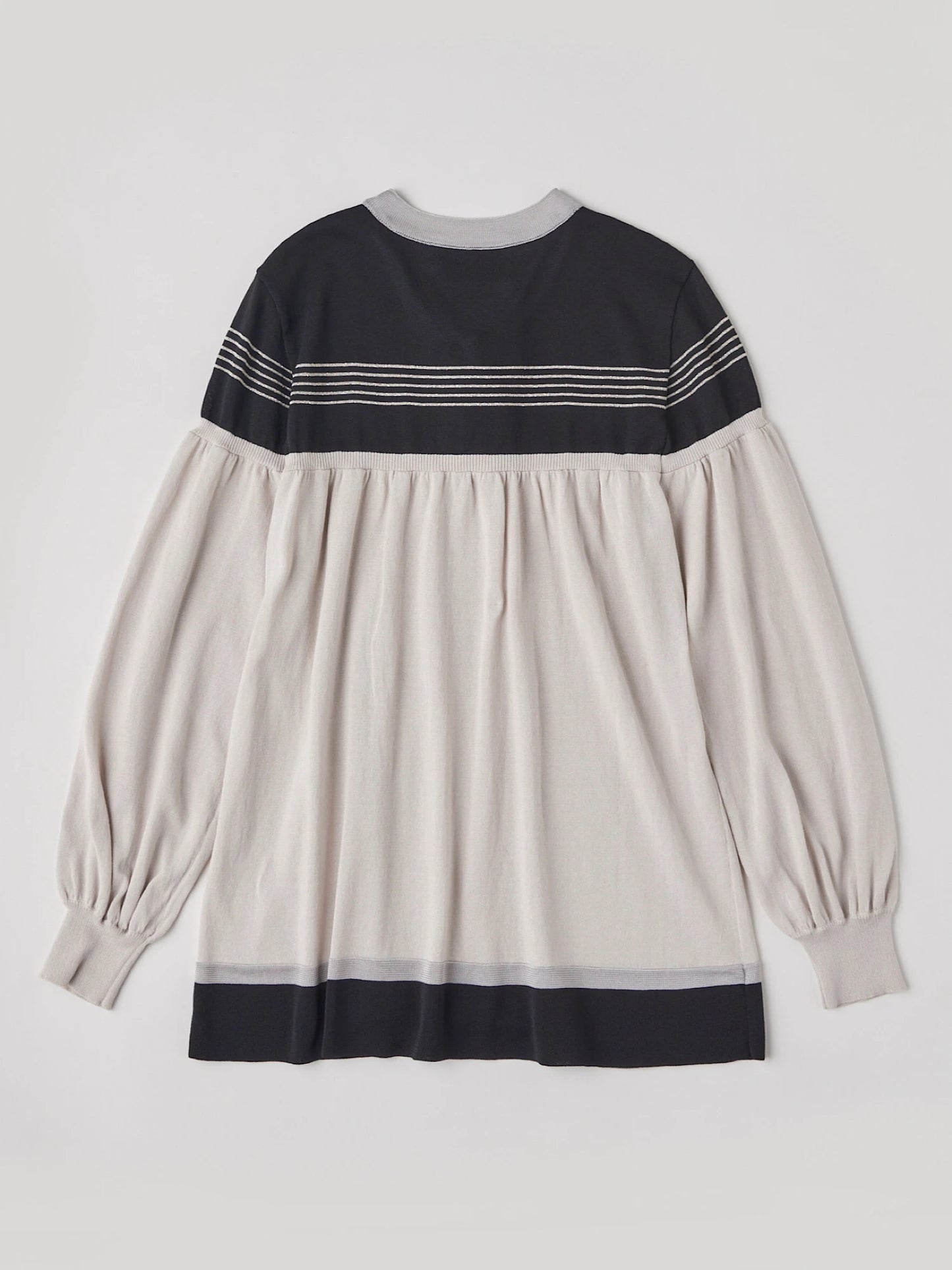 ボウタイ付き バイカラーニット