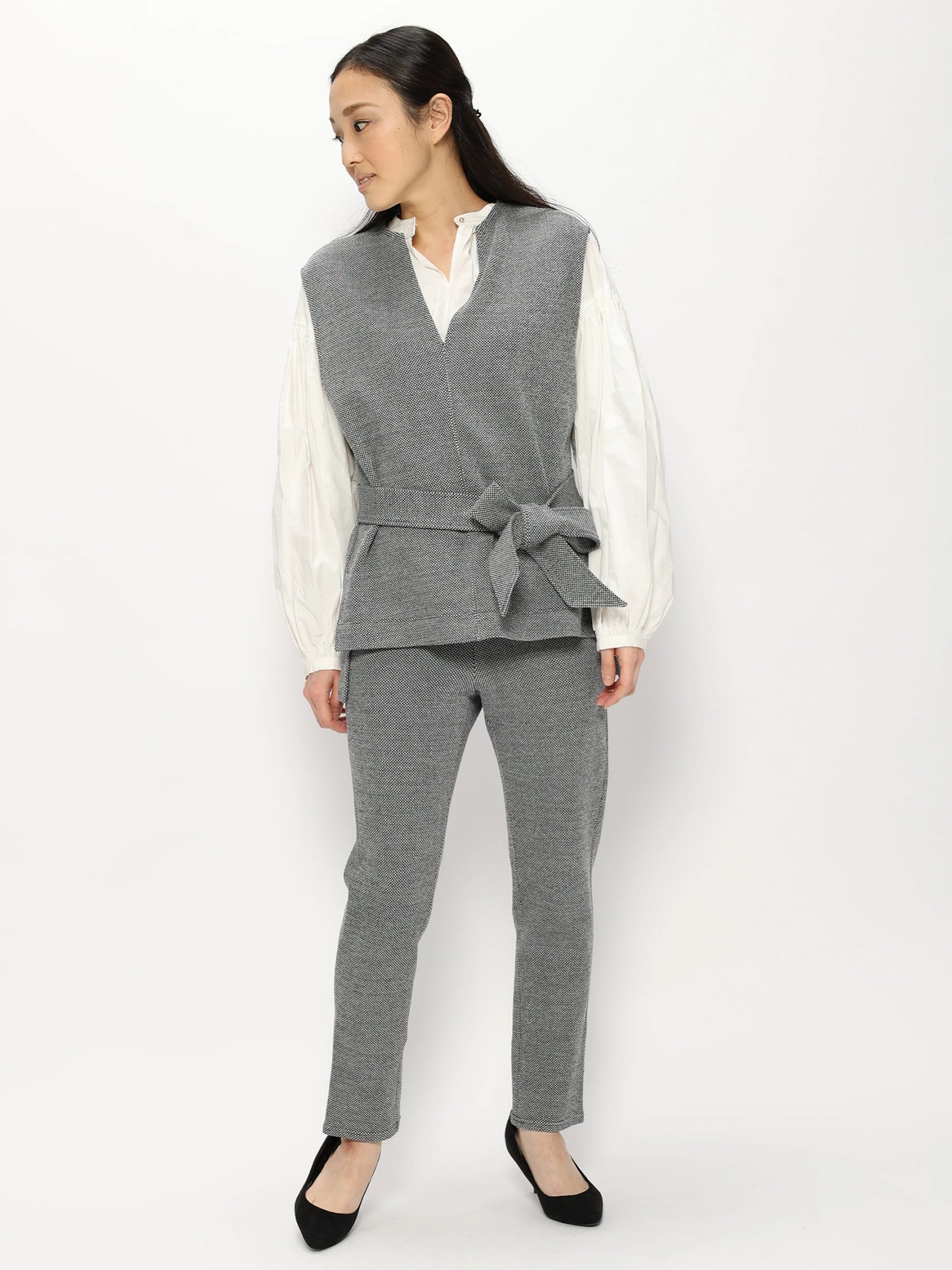 テーパードニットパンツ