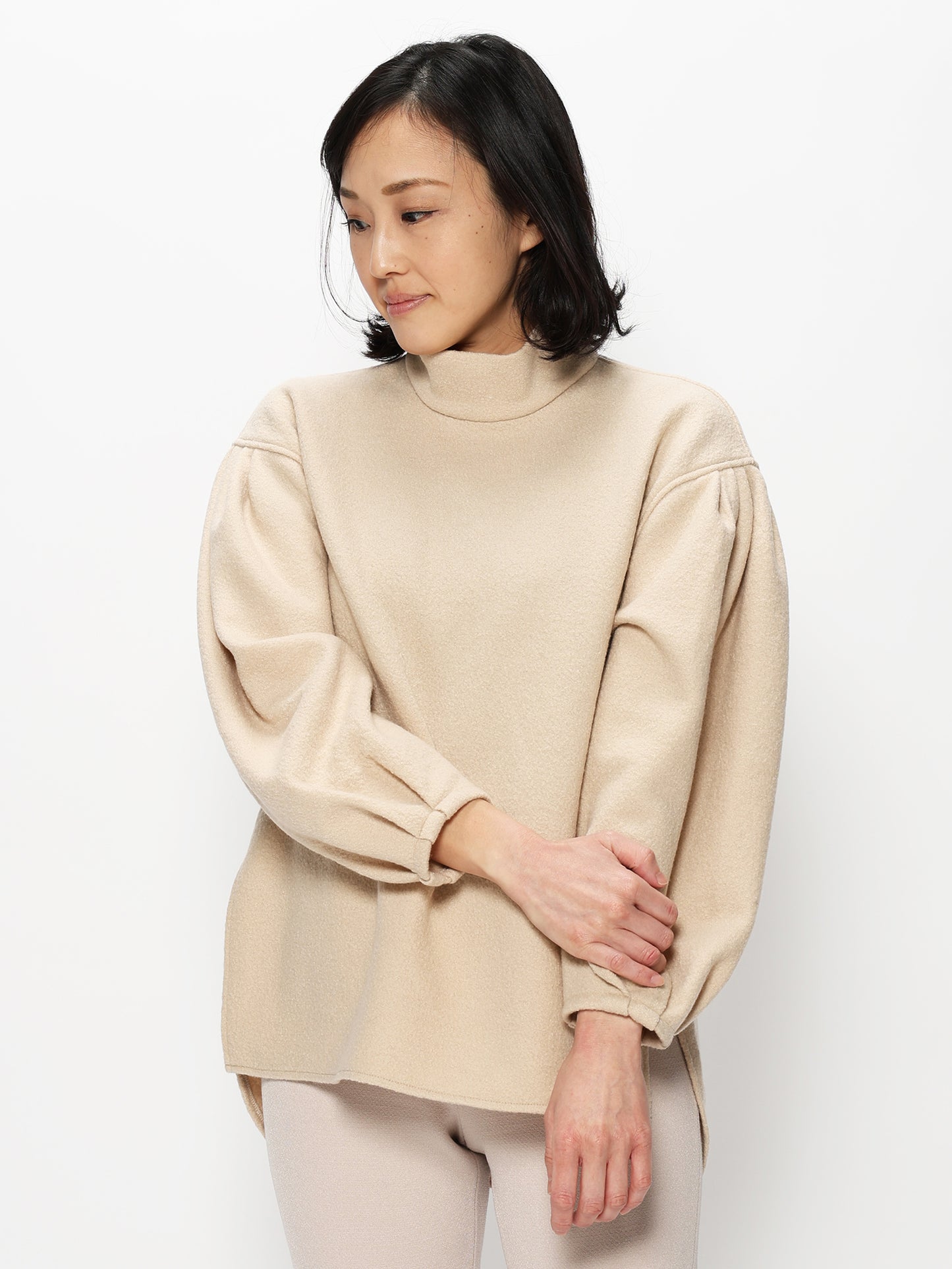 縮絨ハイネックプルオーバー