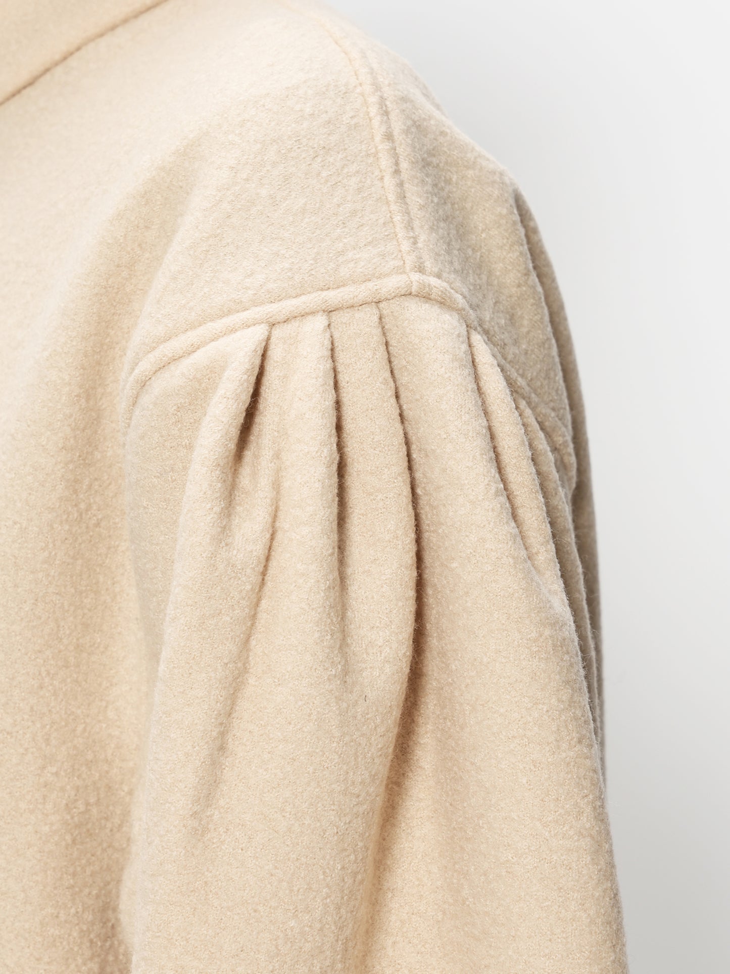 縮絨ハイネックプルオーバー